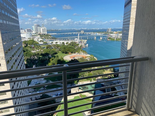 325 S Biscayne Blvd #2914, Miami FL 33131