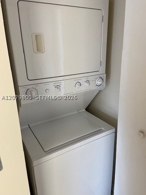 325 S Biscayne Blvd #2914, Miami FL 33131