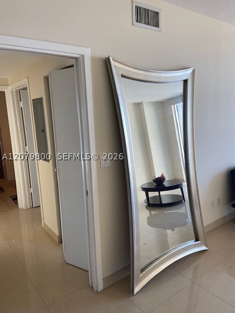 325 S Biscayne Blvd #2914, Miami FL 33131