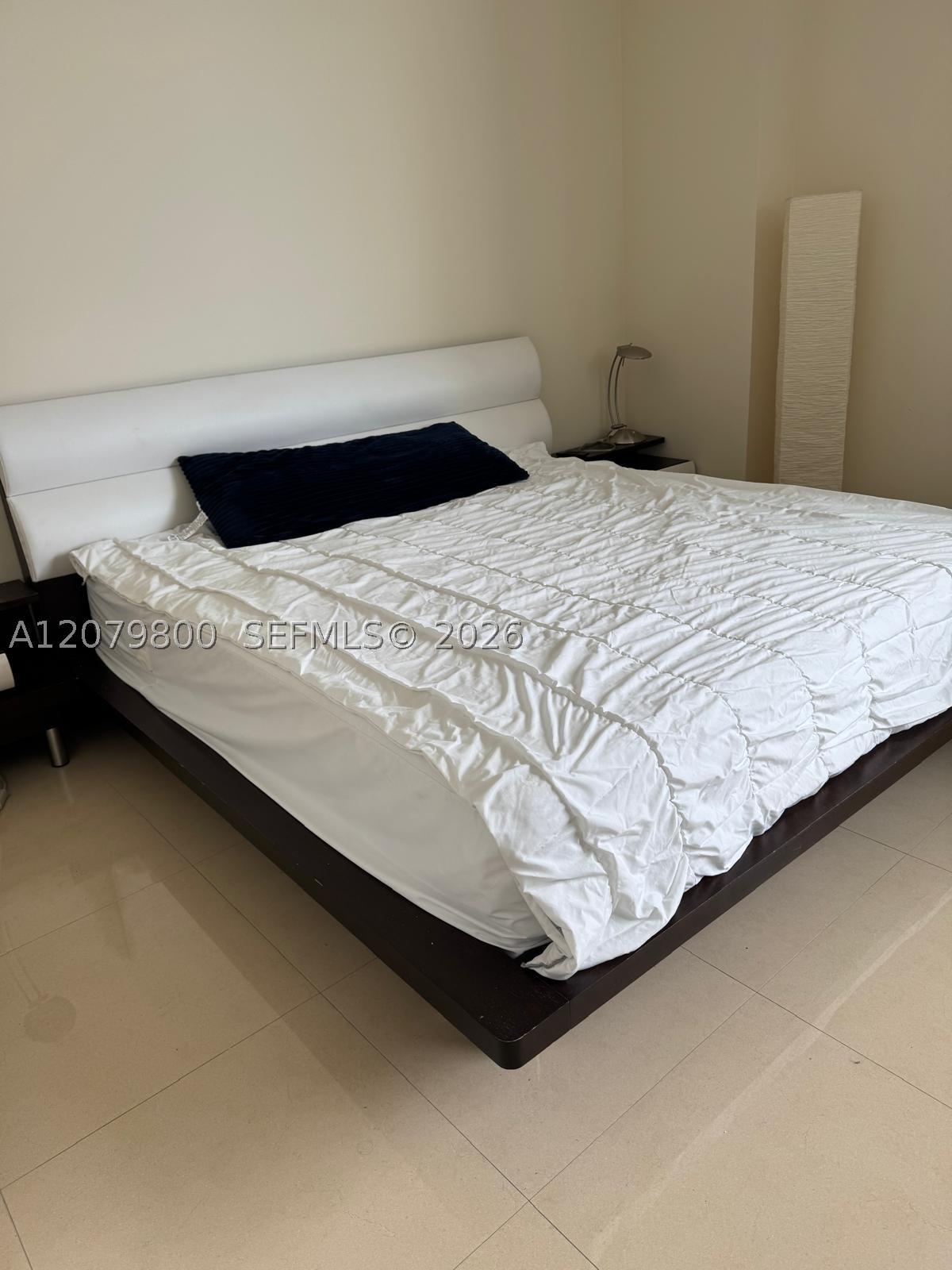 325 S Biscayne Blvd #2914, Miami FL 33131