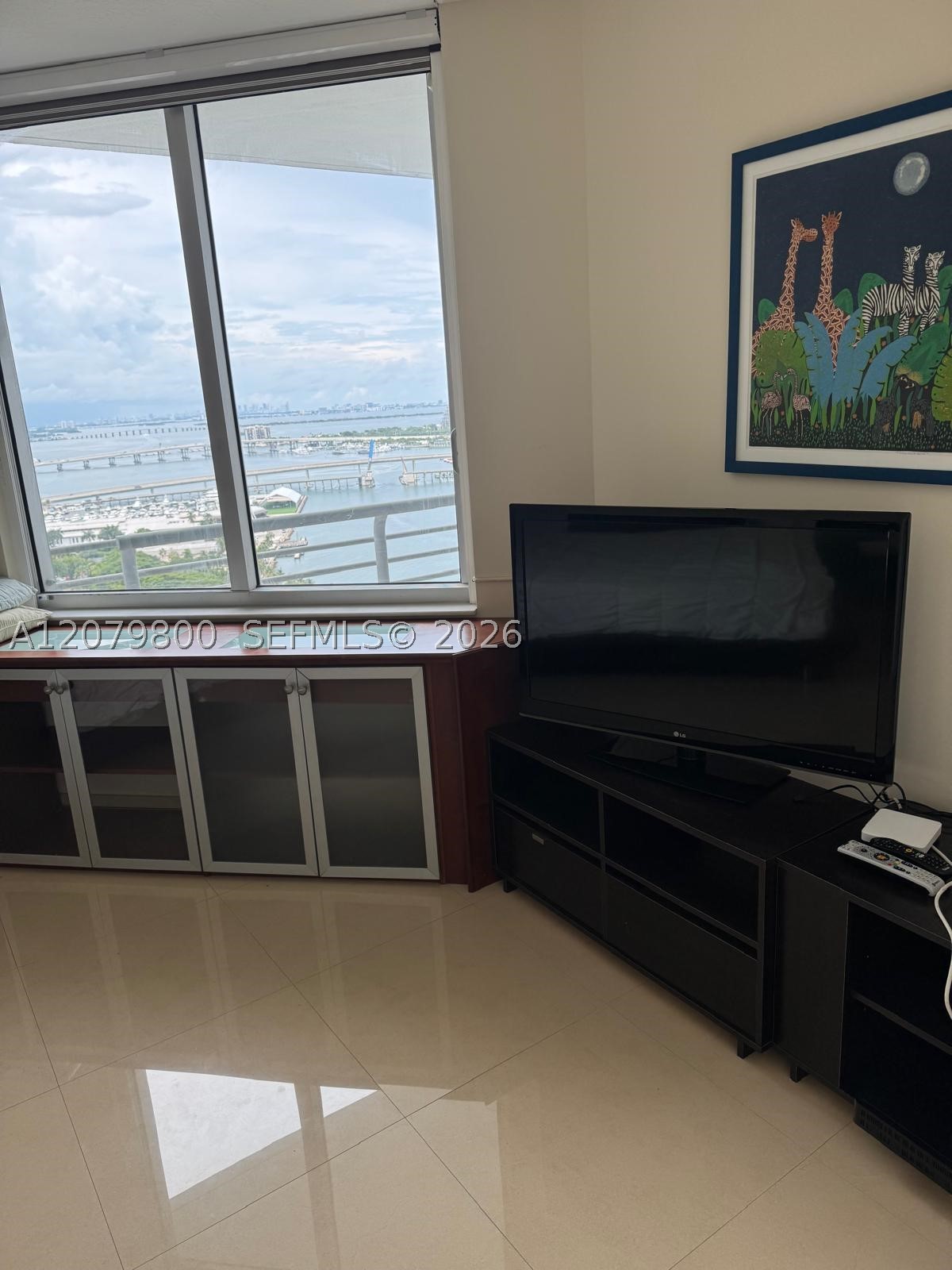 325 S Biscayne Blvd #2914, Miami FL 33131