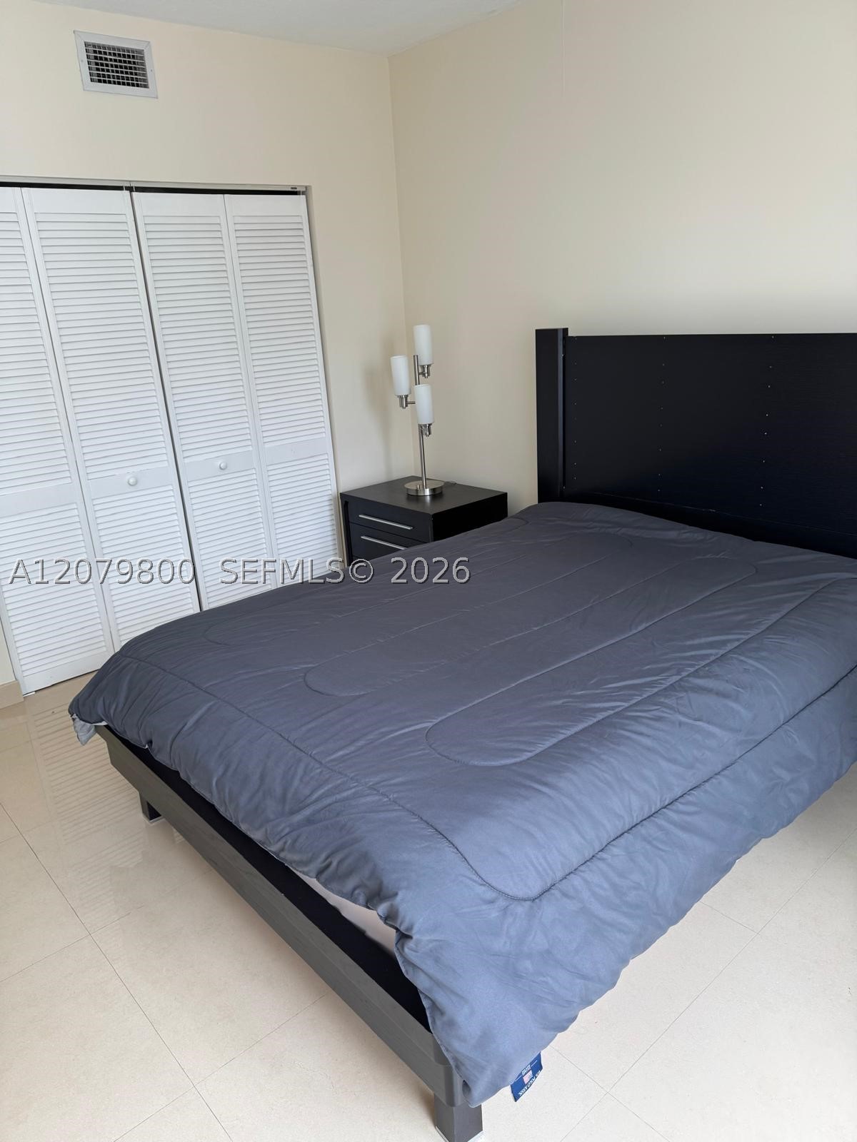 325 S Biscayne Blvd #2914, Miami FL 33131