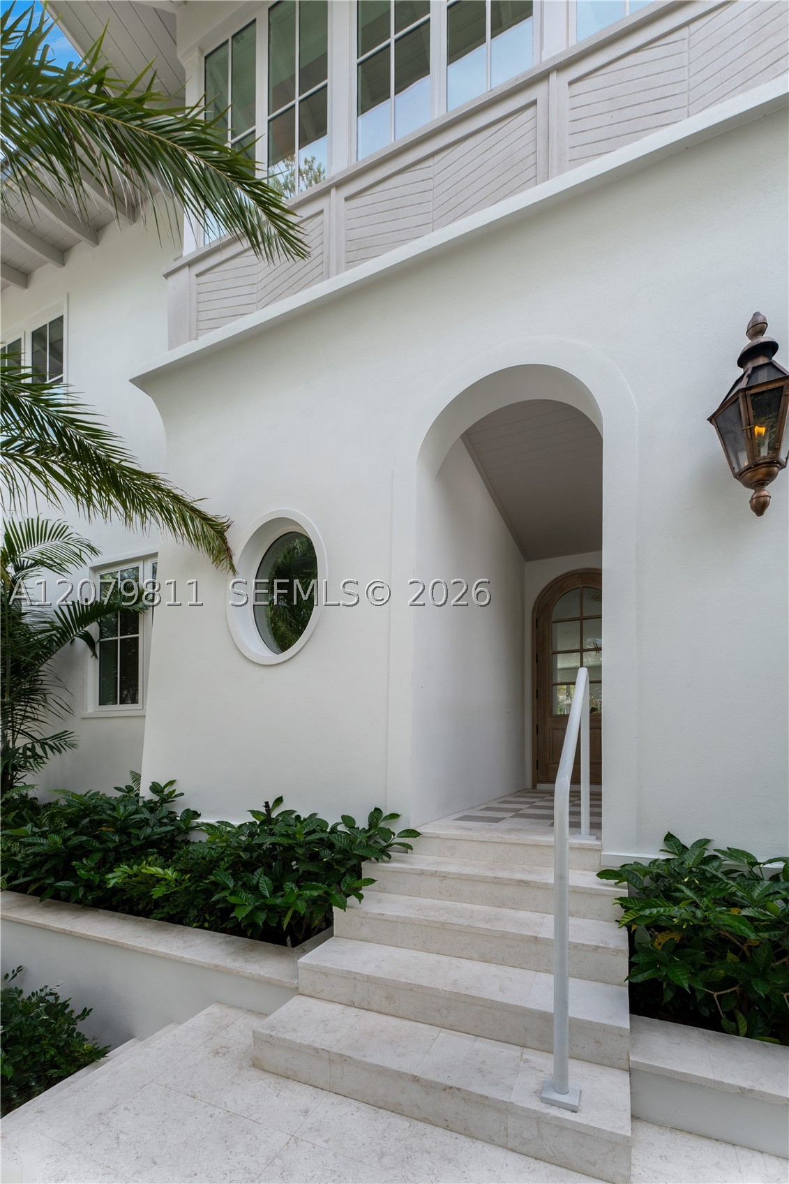 544 Warren Ln, Key Biscayne FL 33149