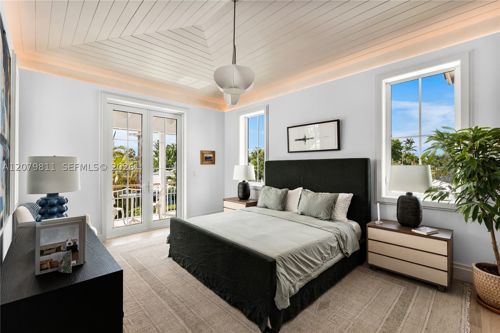 544 Warren Ln, Key Biscayne FL 33149