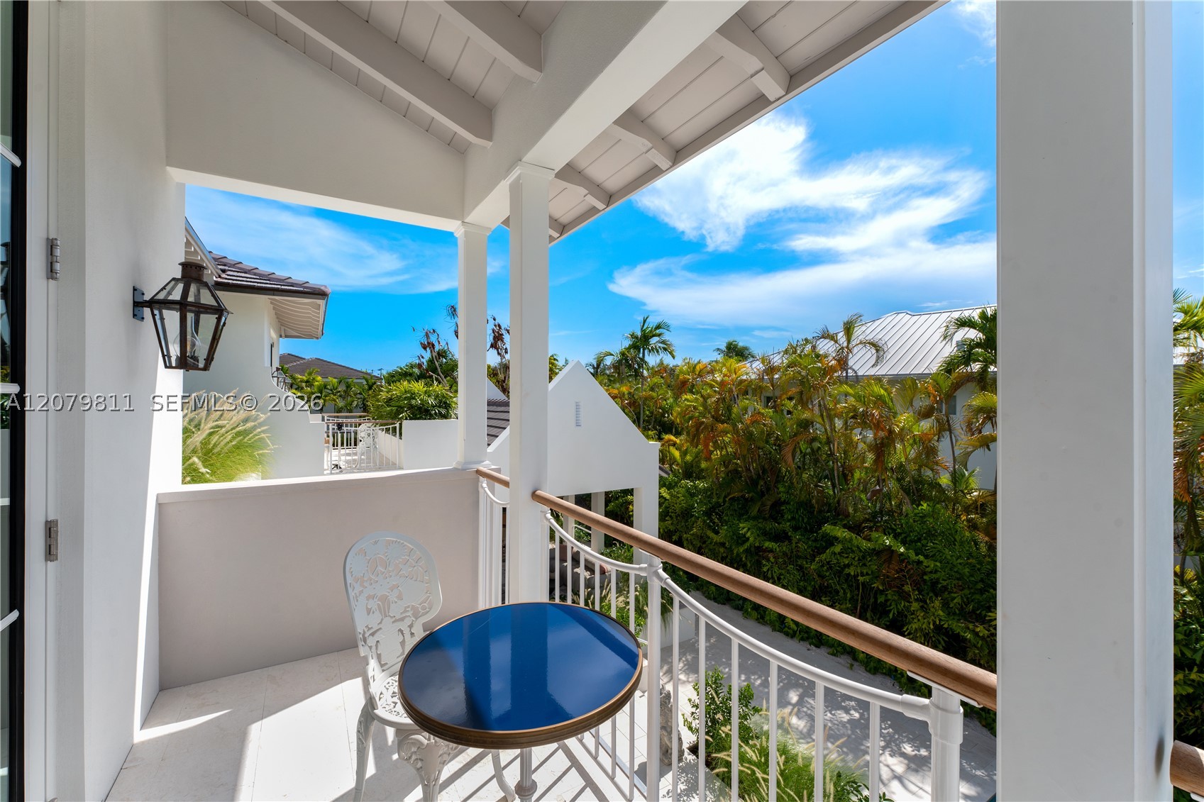 544 Warren Ln, Key Biscayne FL 33149