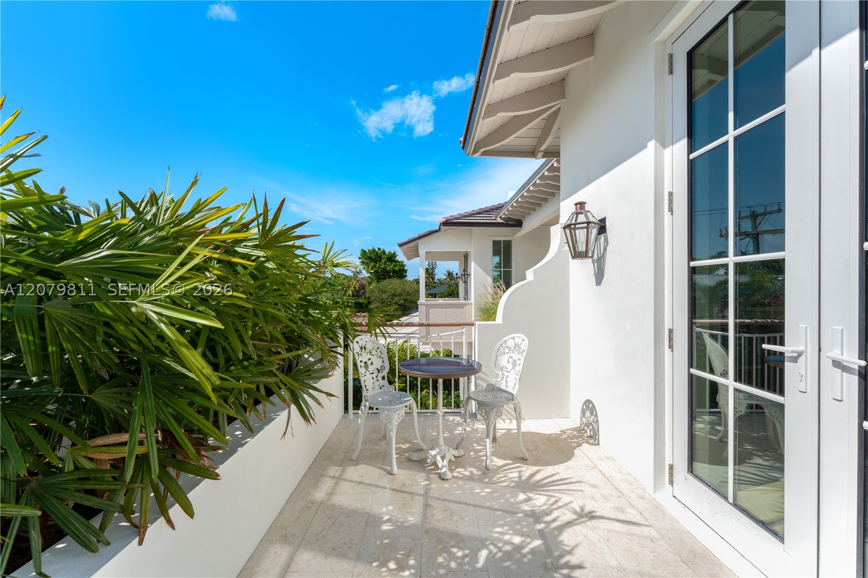 544 Warren Ln, Key Biscayne FL 33149