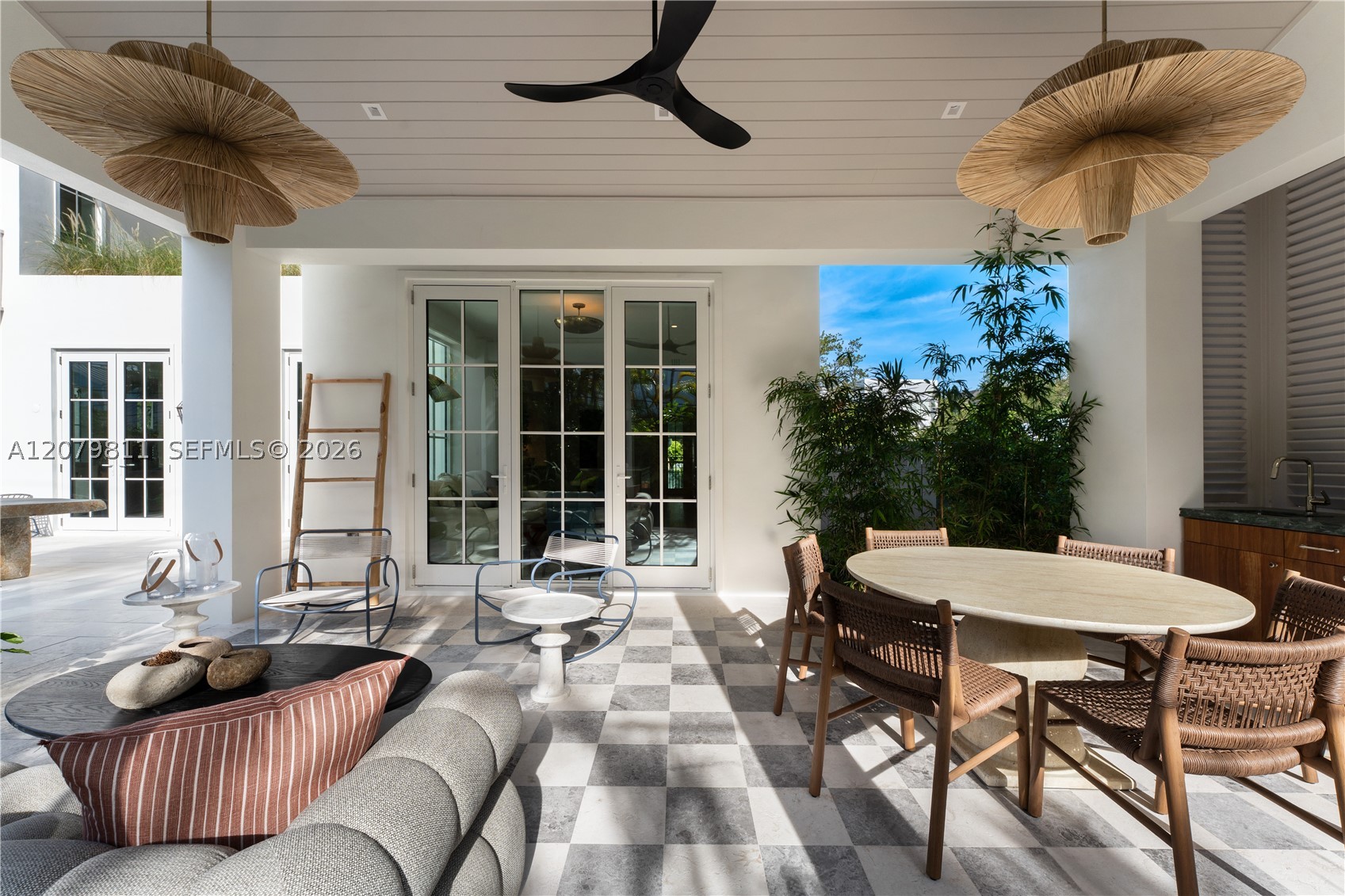 544 Warren Ln, Key Biscayne FL 33149
