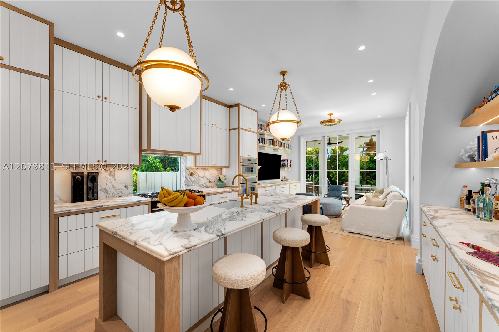 544 Warren Ln, Key Biscayne FL 33149
