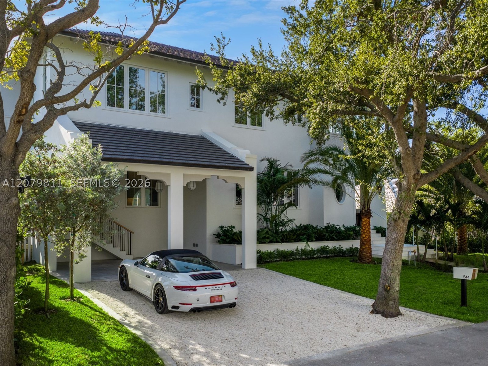 544 Warren Ln, Key Biscayne FL 33149