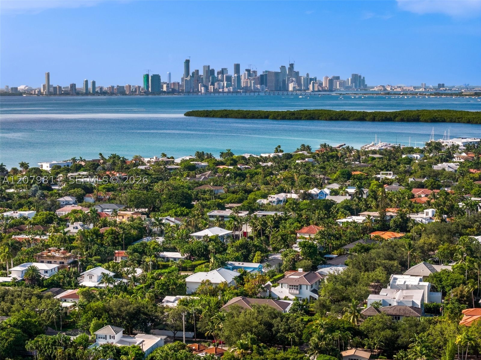 544 Warren Ln, Key Biscayne FL 33149
