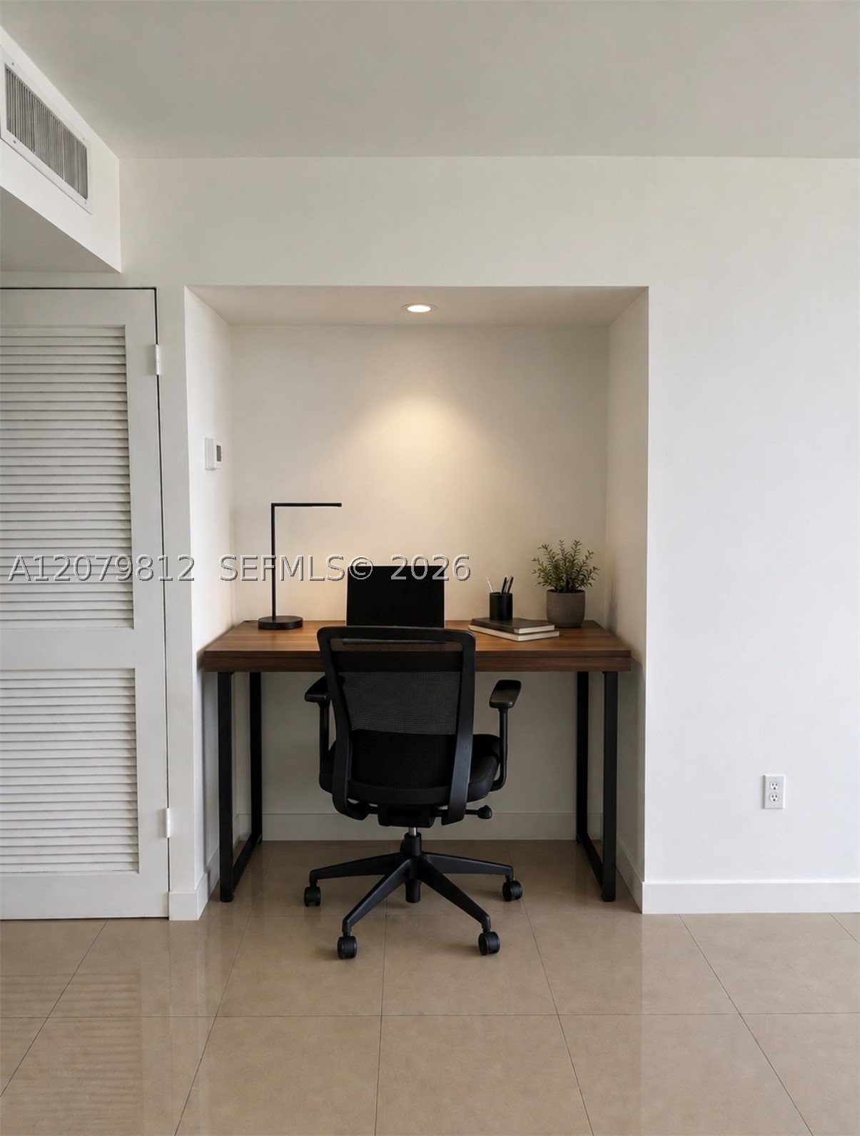 6900 E Bay Dr #9L, Miami Beach FL 33141