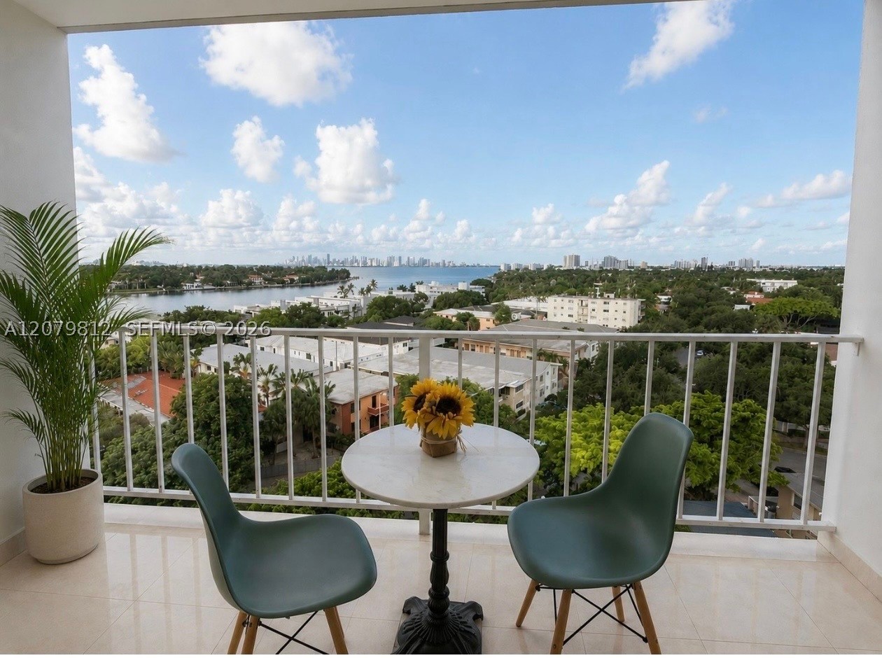 6900 E Bay Dr #9L, Miami Beach FL 33141