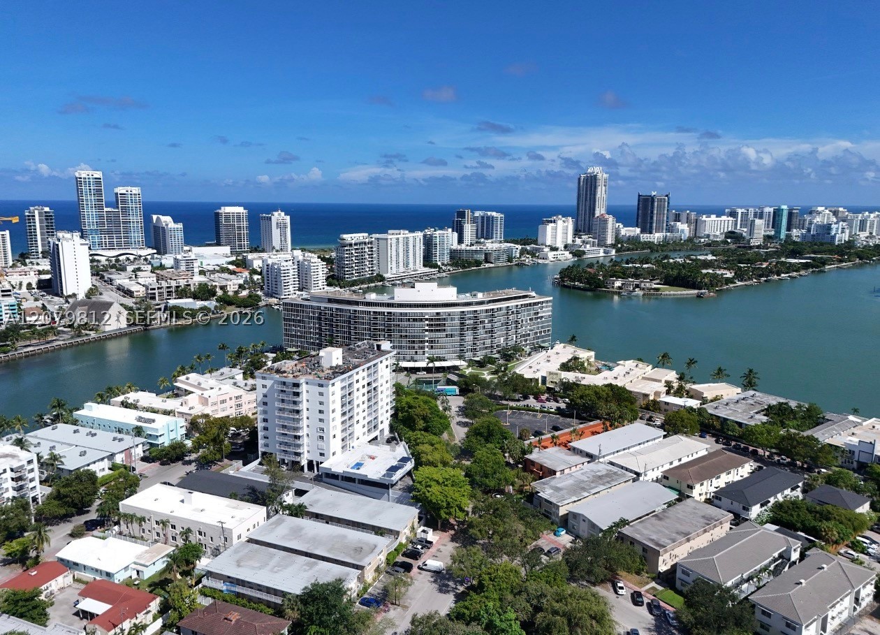 6900 E Bay Dr #9L, Miami Beach FL 33141