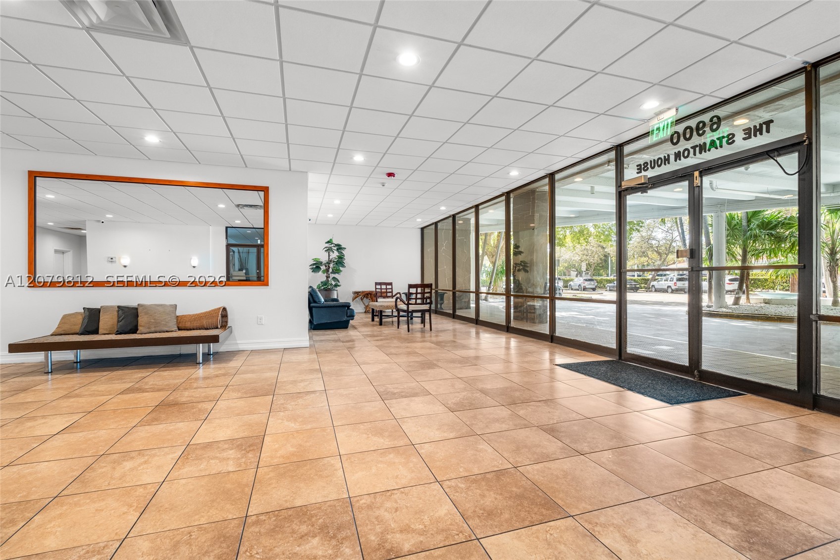 6900 E Bay Dr #9L, Miami Beach FL 33141