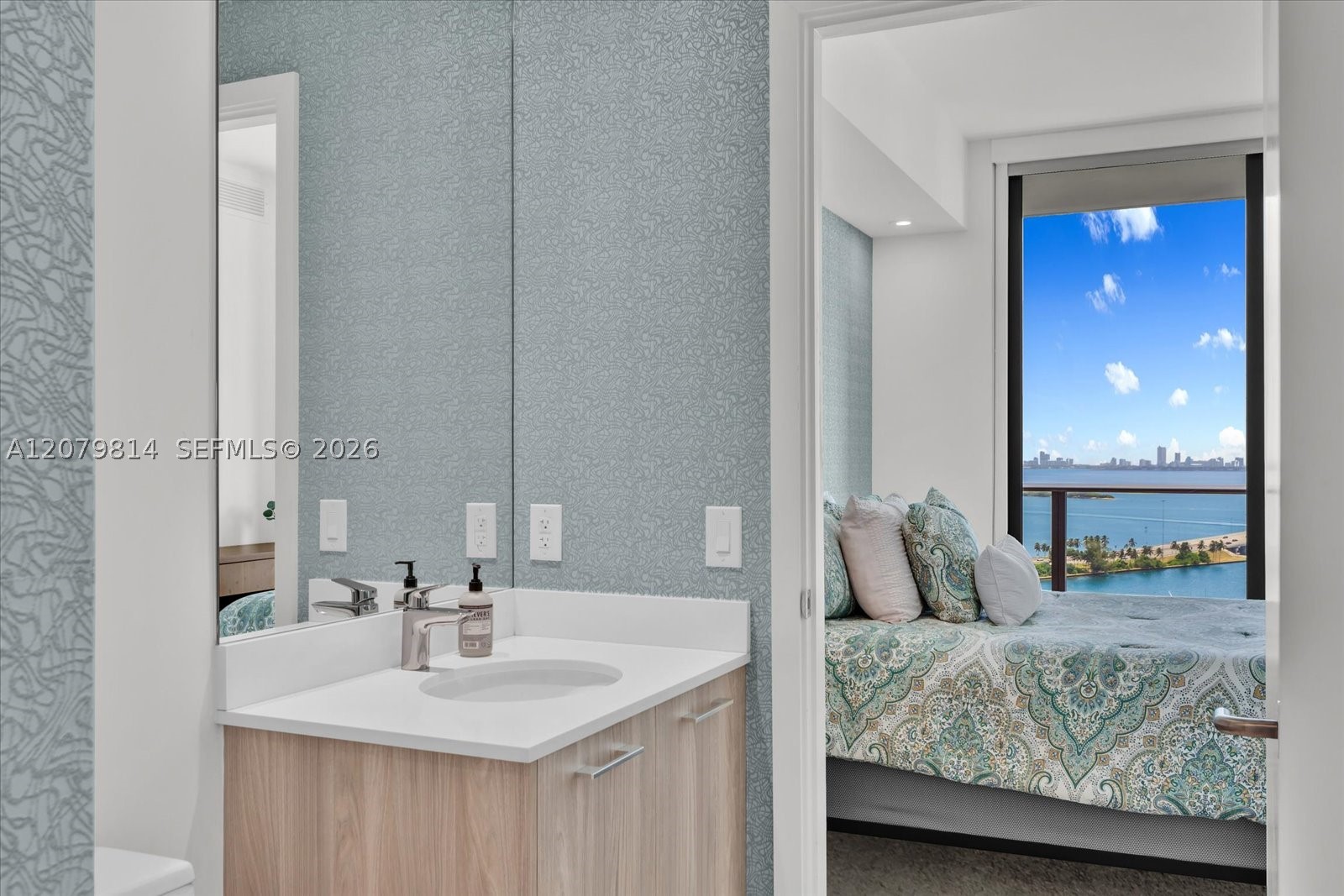 501 NE 31st St #2006, Miami FL 33137
