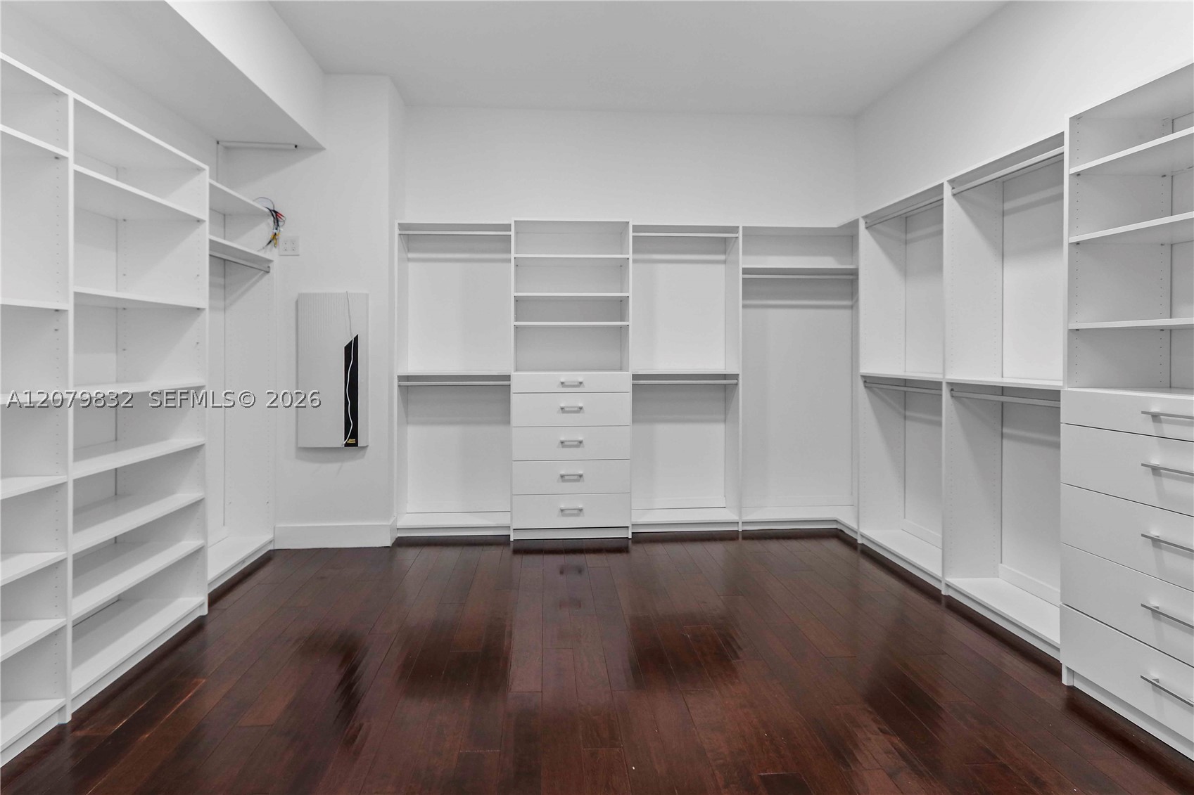 8249 NW 34th Dr, Doral FL 33122