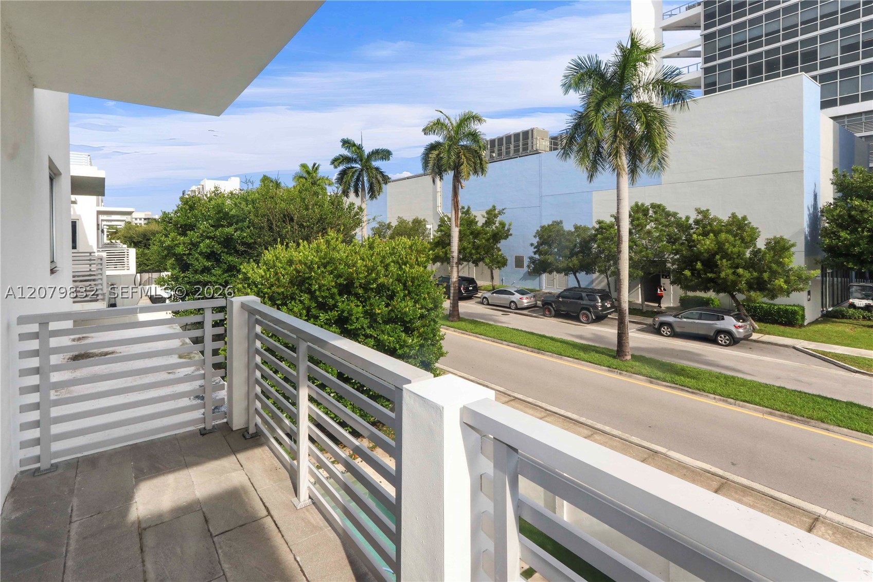 8249 NW 34th Dr, Doral FL 33122