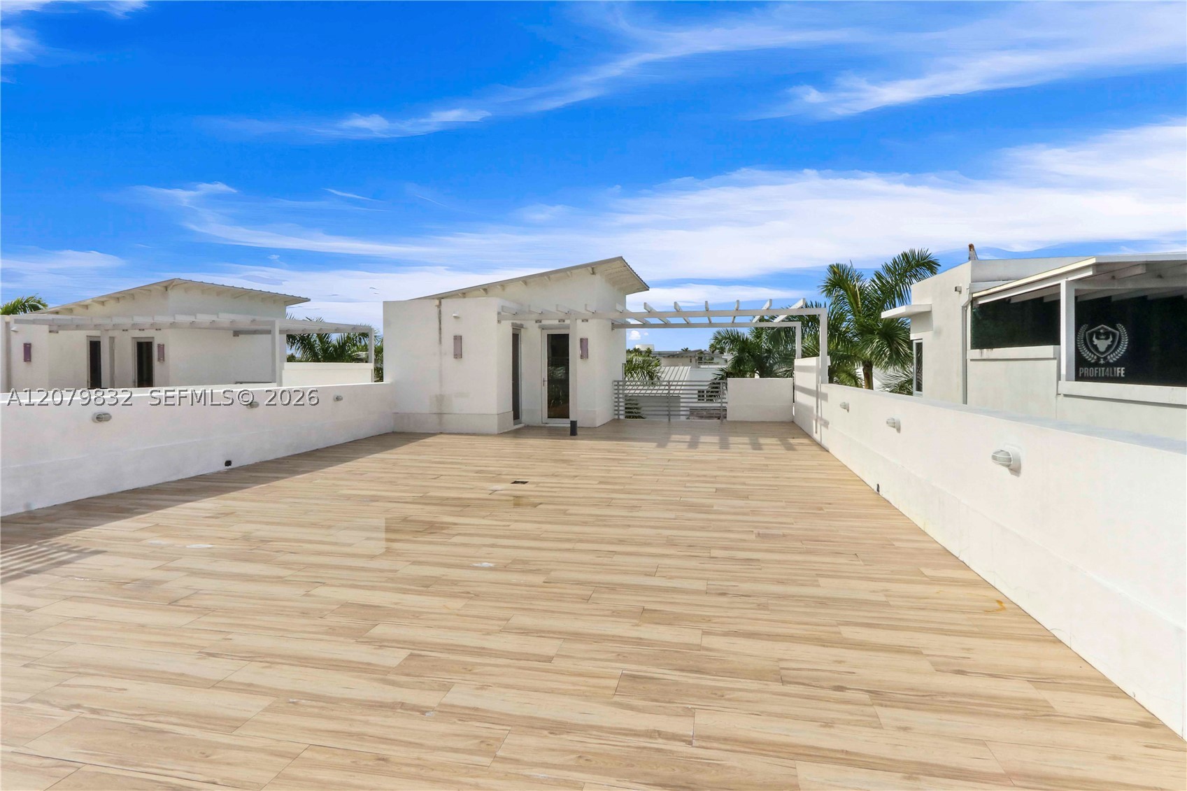 8249 NW 34th Dr, Doral FL 33122