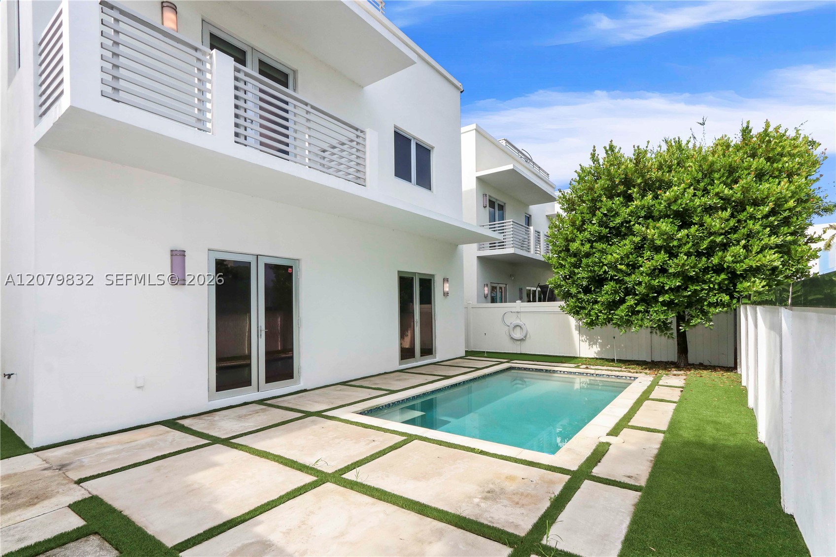 8249 NW 34th Dr, Doral FL 33122