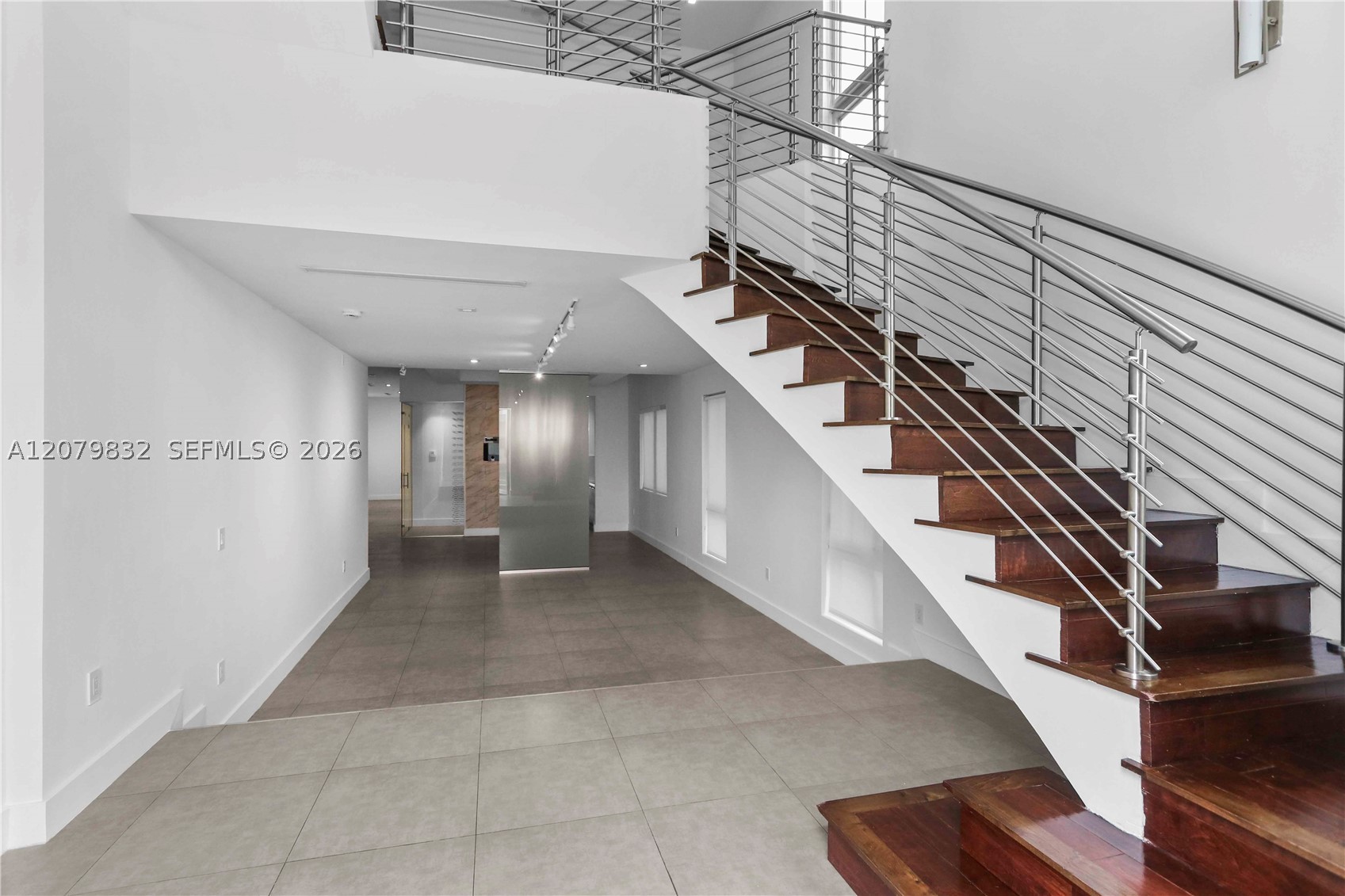 8249 NW 34th Dr, Doral FL 33122