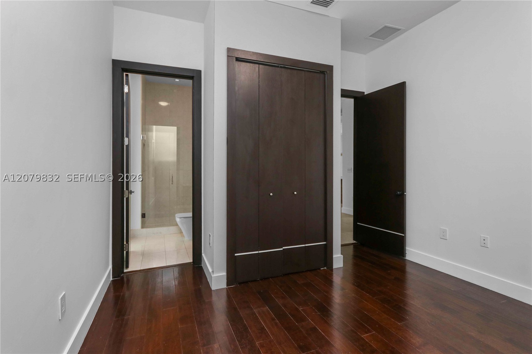 8249 NW 34th Dr, Doral FL 33122