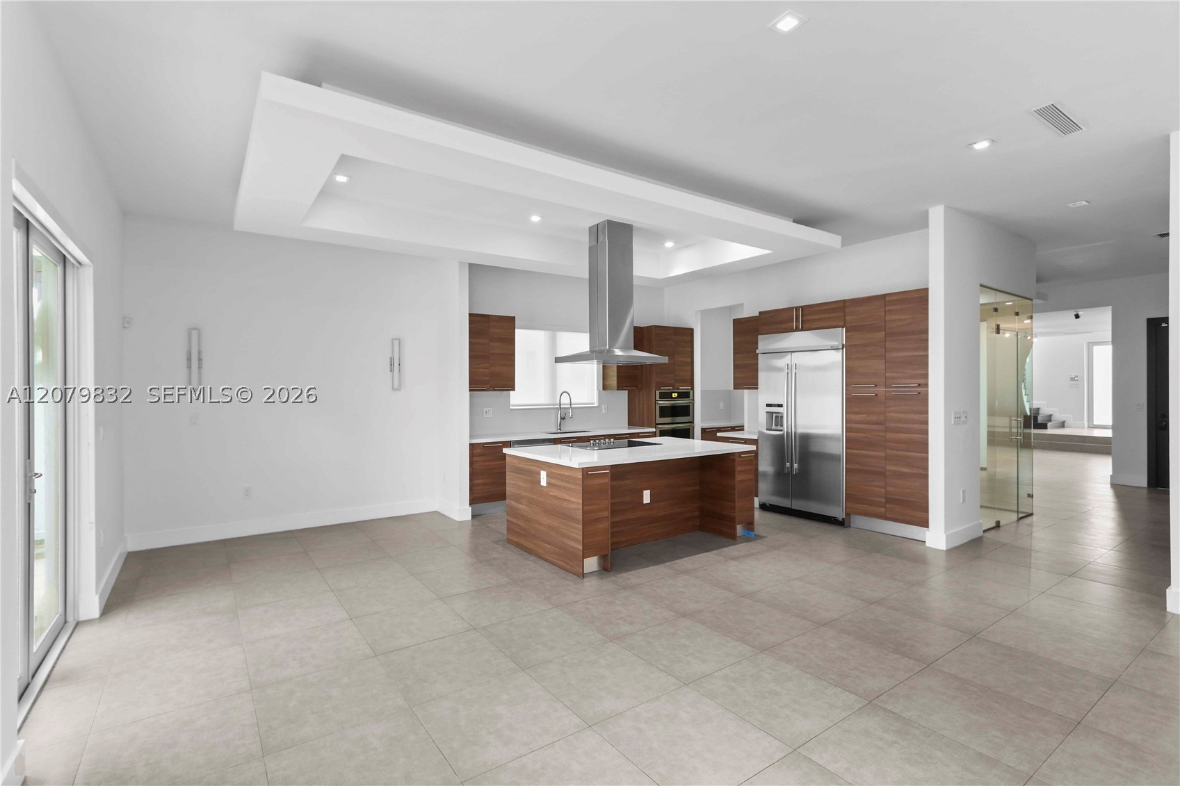 8249 NW 34th Dr, Doral FL 33122