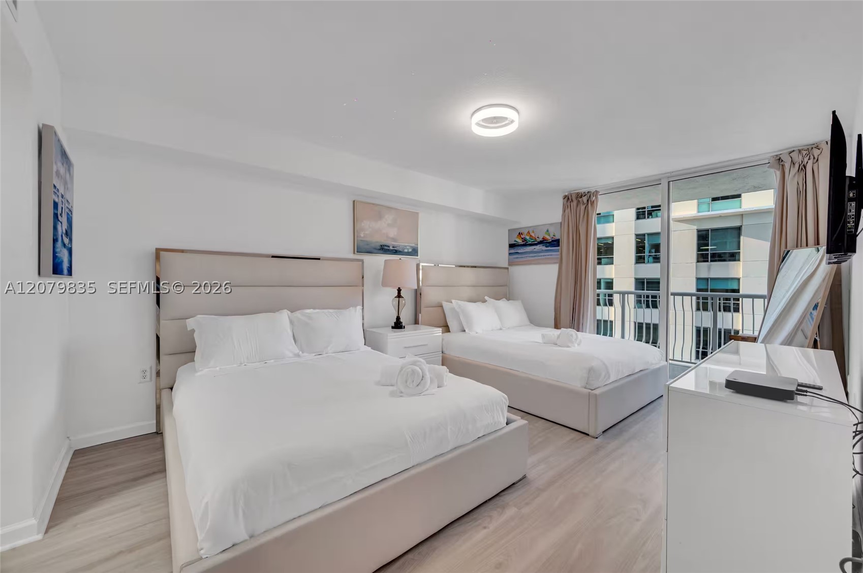 1200 Brickell Bay Dr #2904, Miami FL 33131