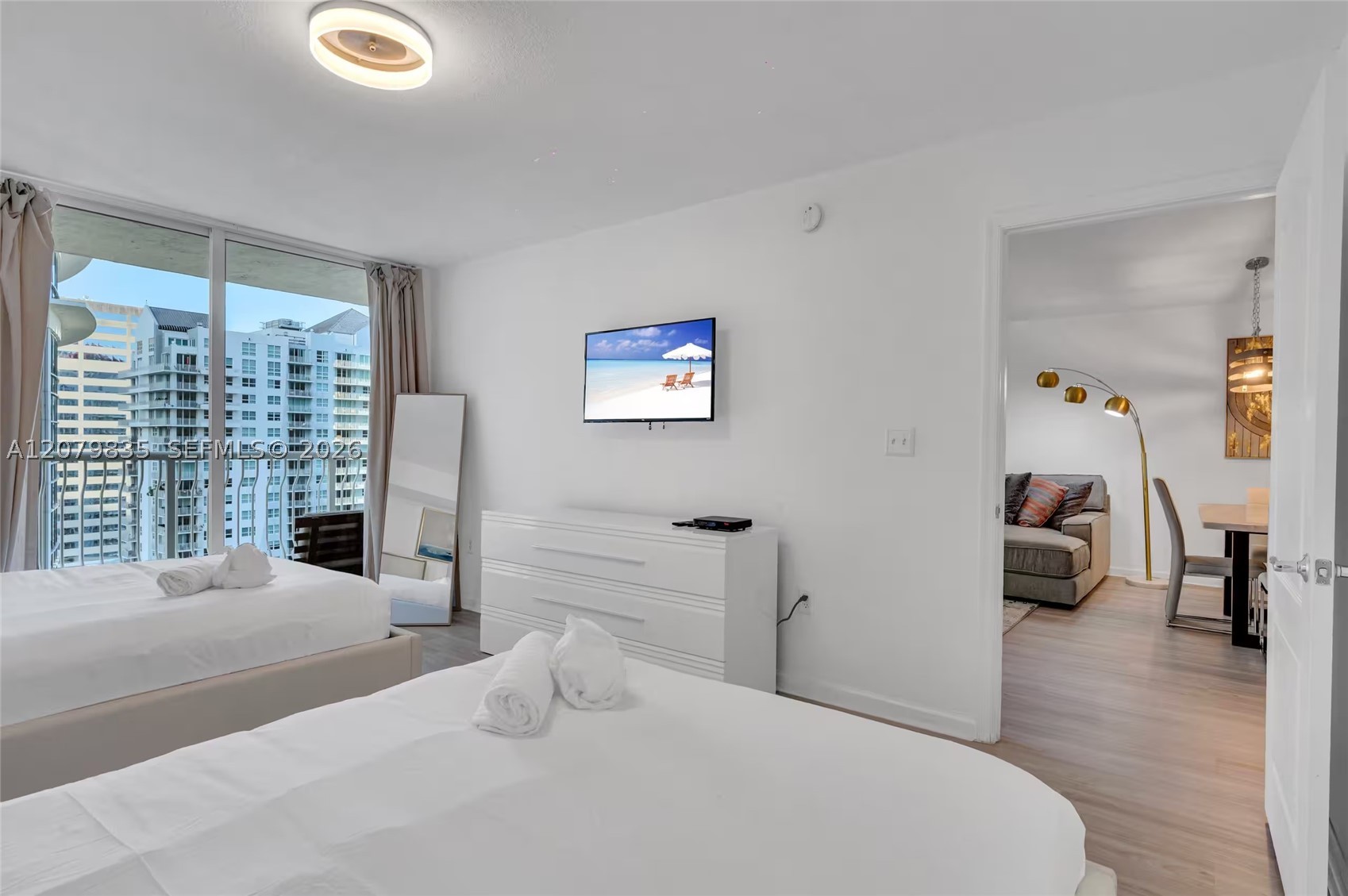 1200 Brickell Bay Dr #2904, Miami FL 33131