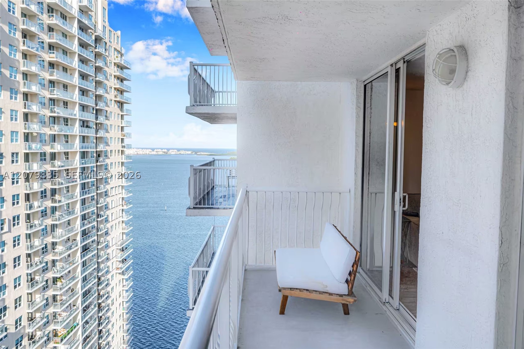 1200 Brickell Bay Dr #2904, Miami FL 33131