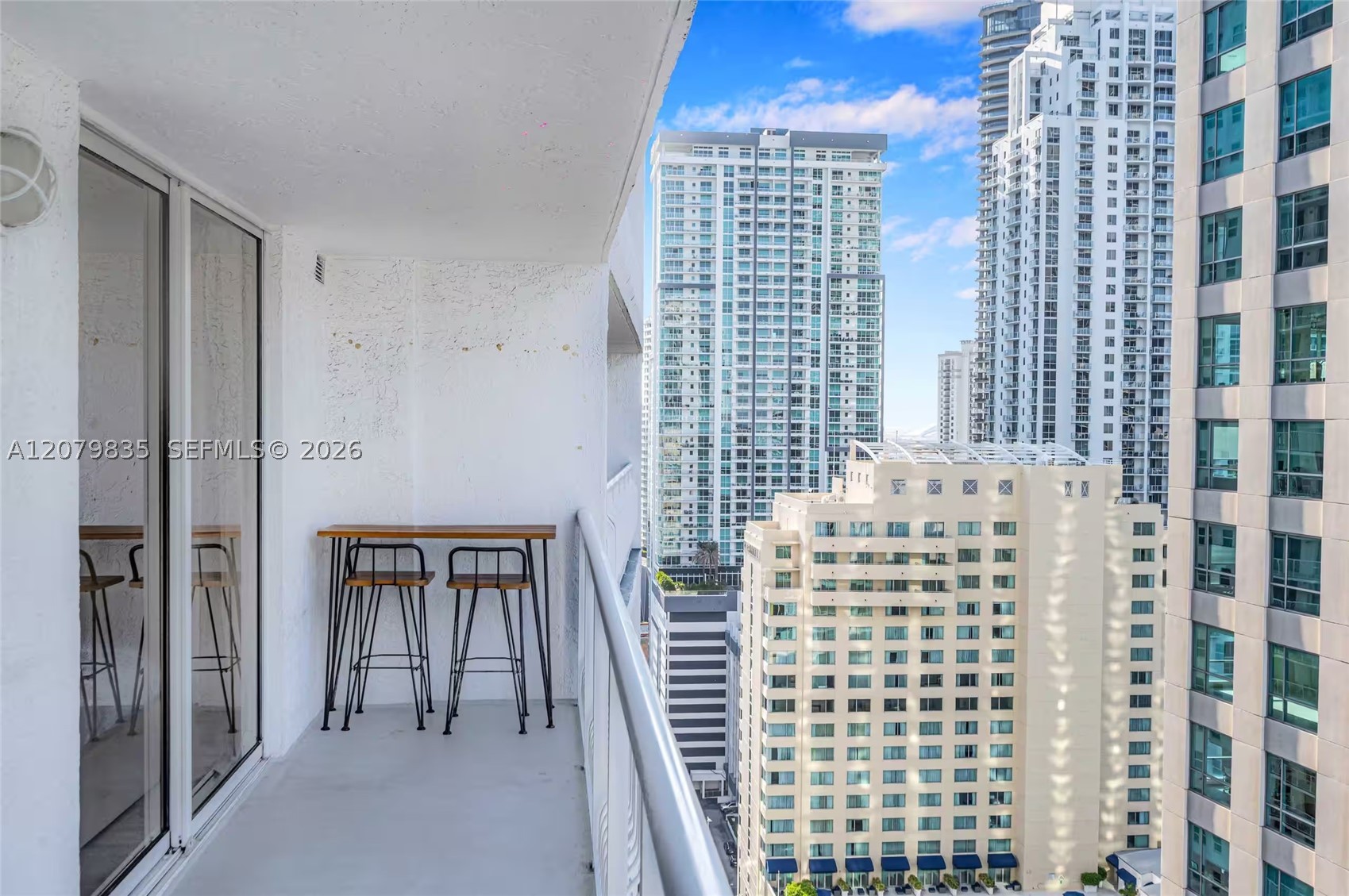 1200 Brickell Bay Dr #2904, Miami FL 33131