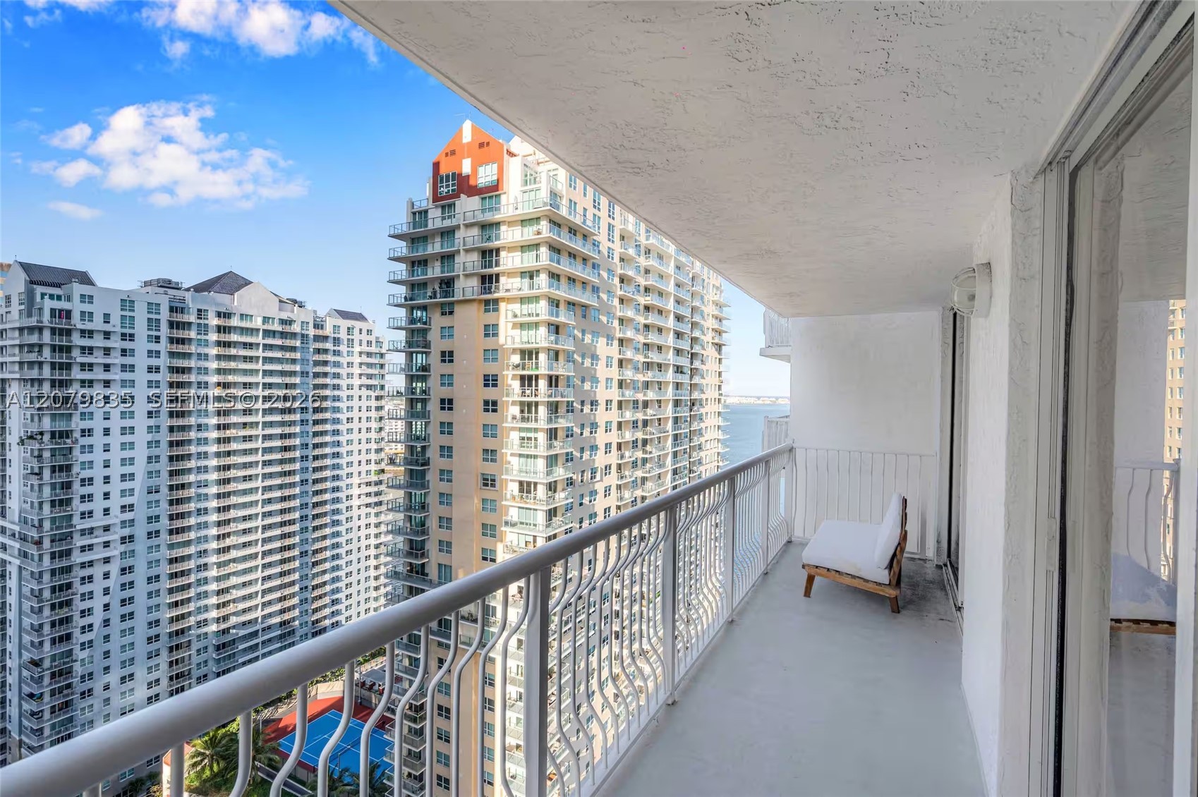 1200 Brickell Bay Dr #2904, Miami FL 33131