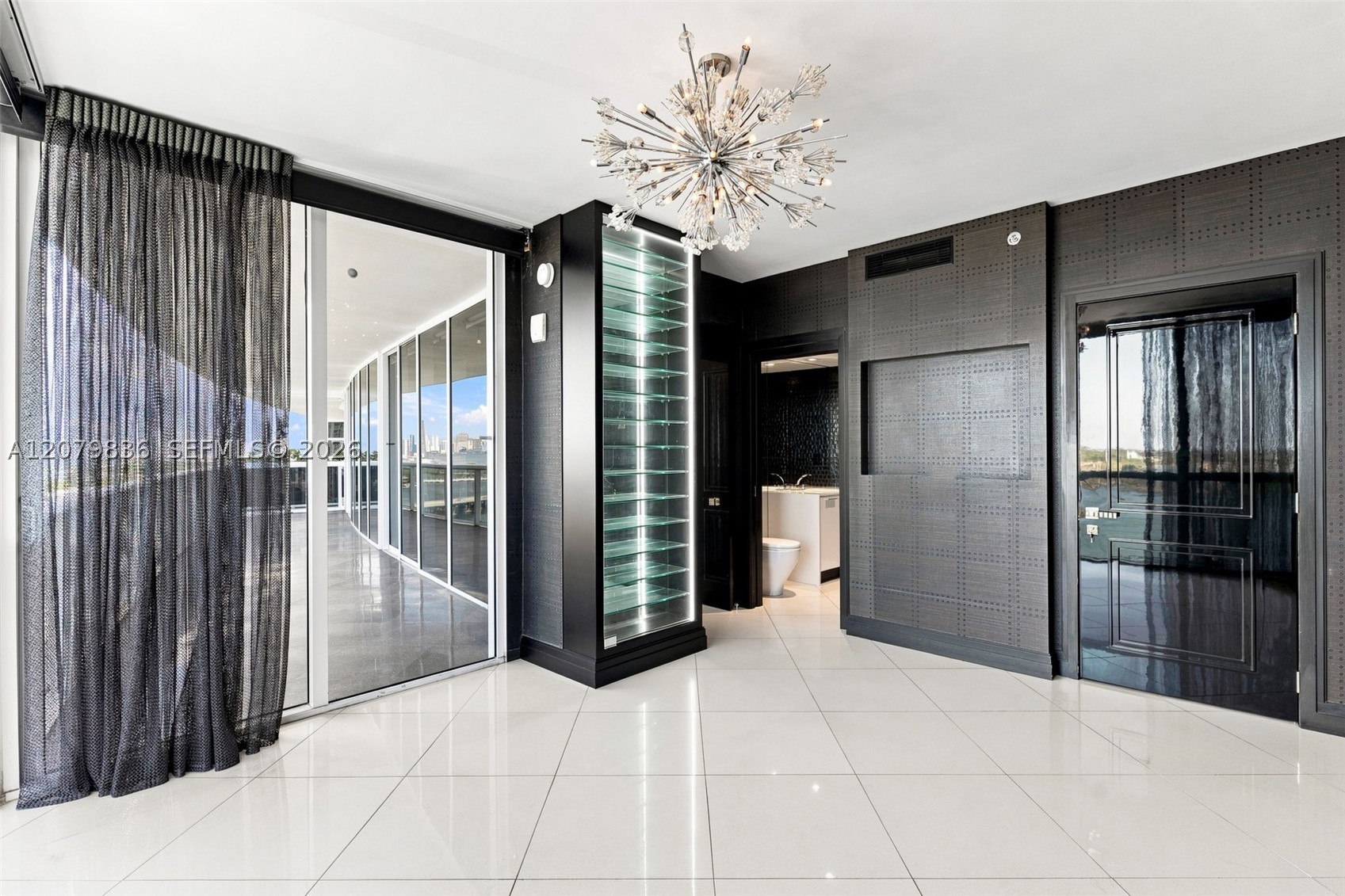 400 Alton Rd #1804, Miami Beach FL 33139
