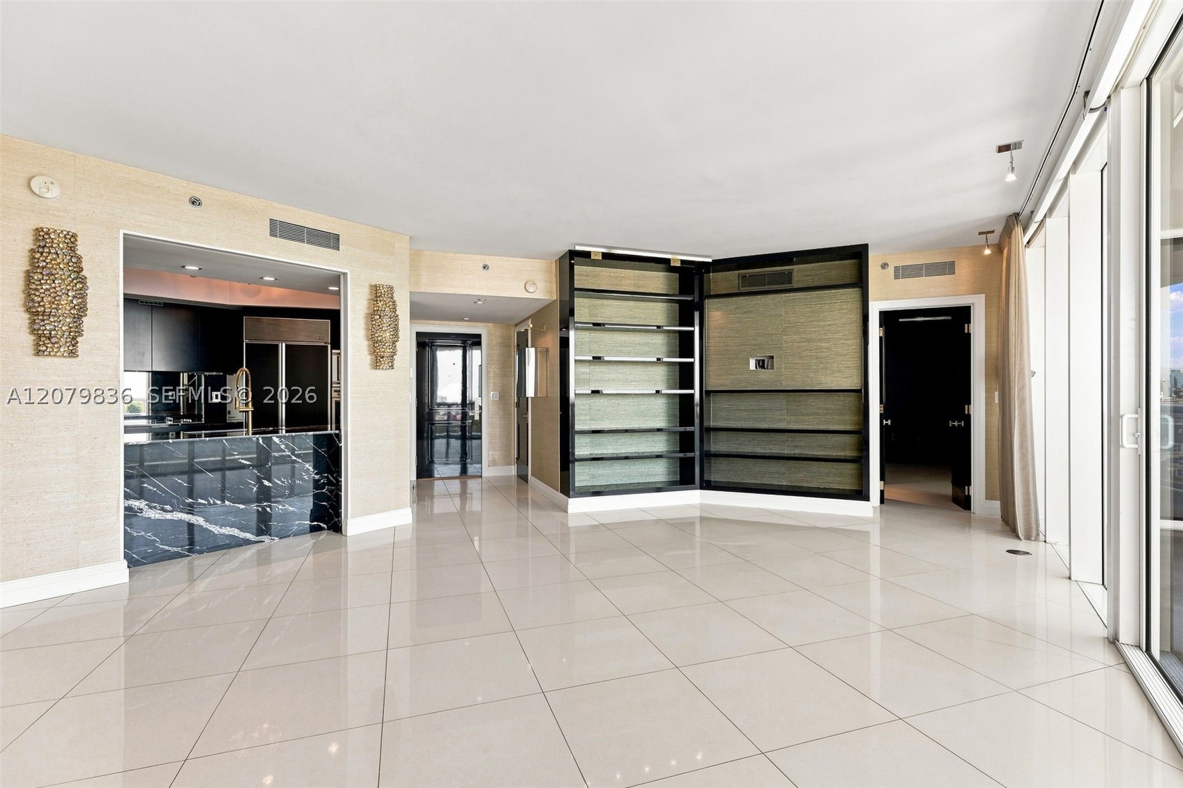 400 Alton Rd #1804, Miami Beach FL 33139