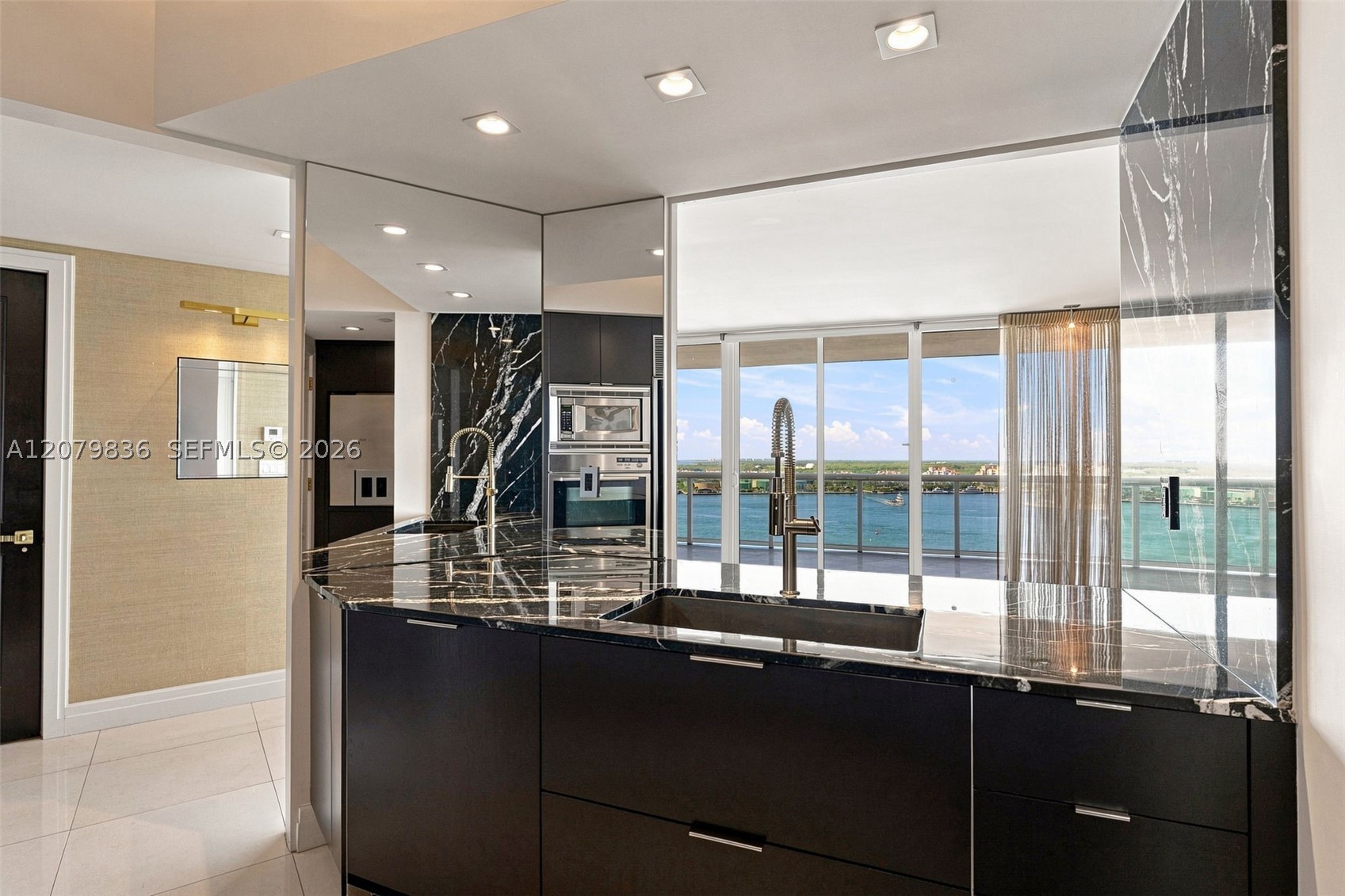400 Alton Rd #1804, Miami Beach FL 33139