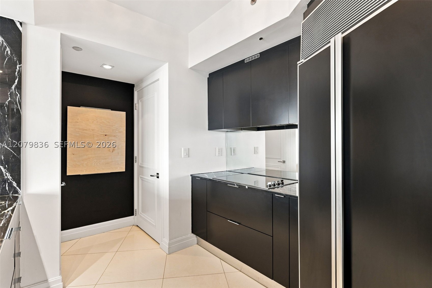 400 Alton Rd #1804, Miami Beach FL 33139
