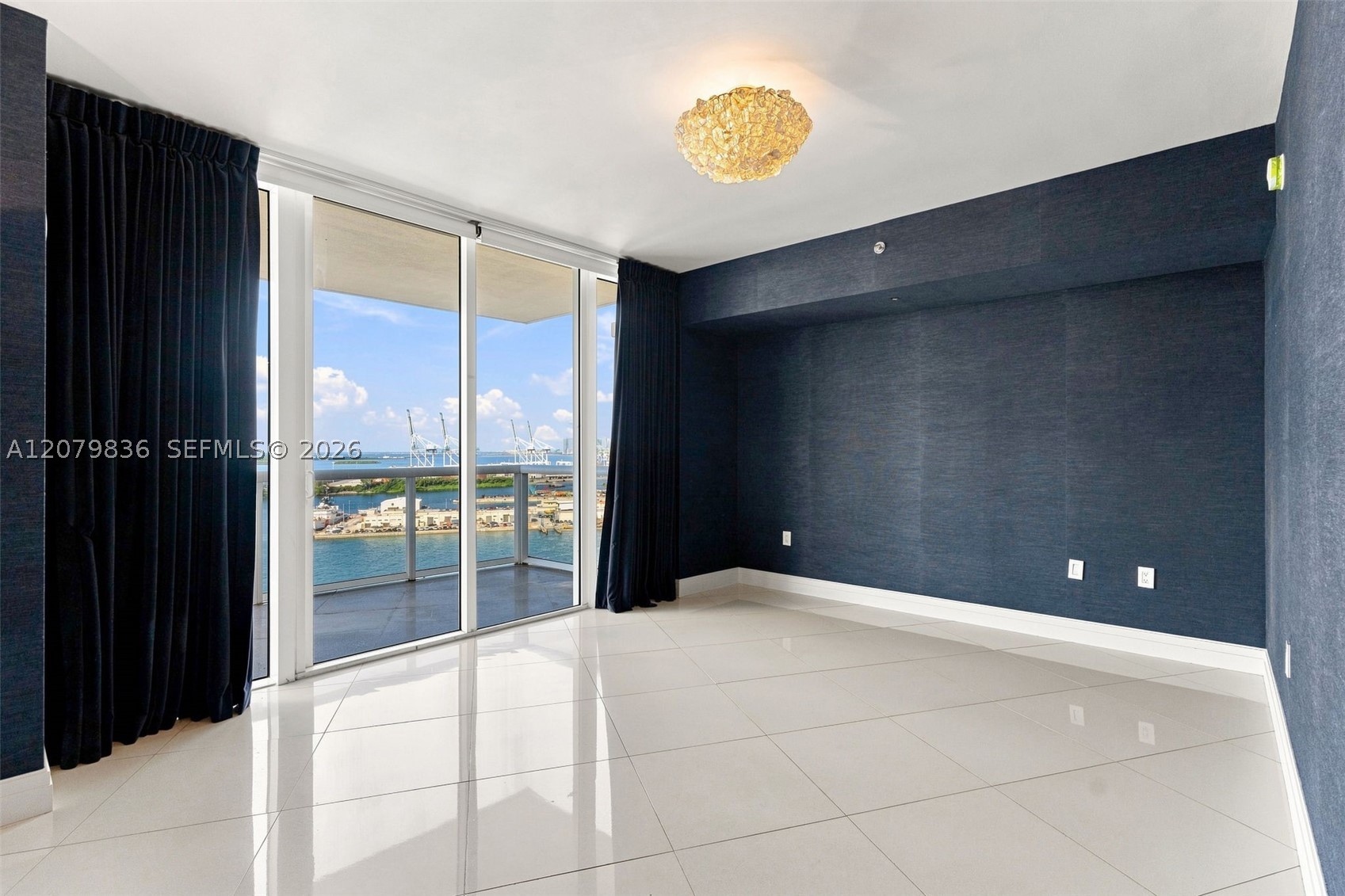 400 Alton Rd #1804, Miami Beach FL 33139