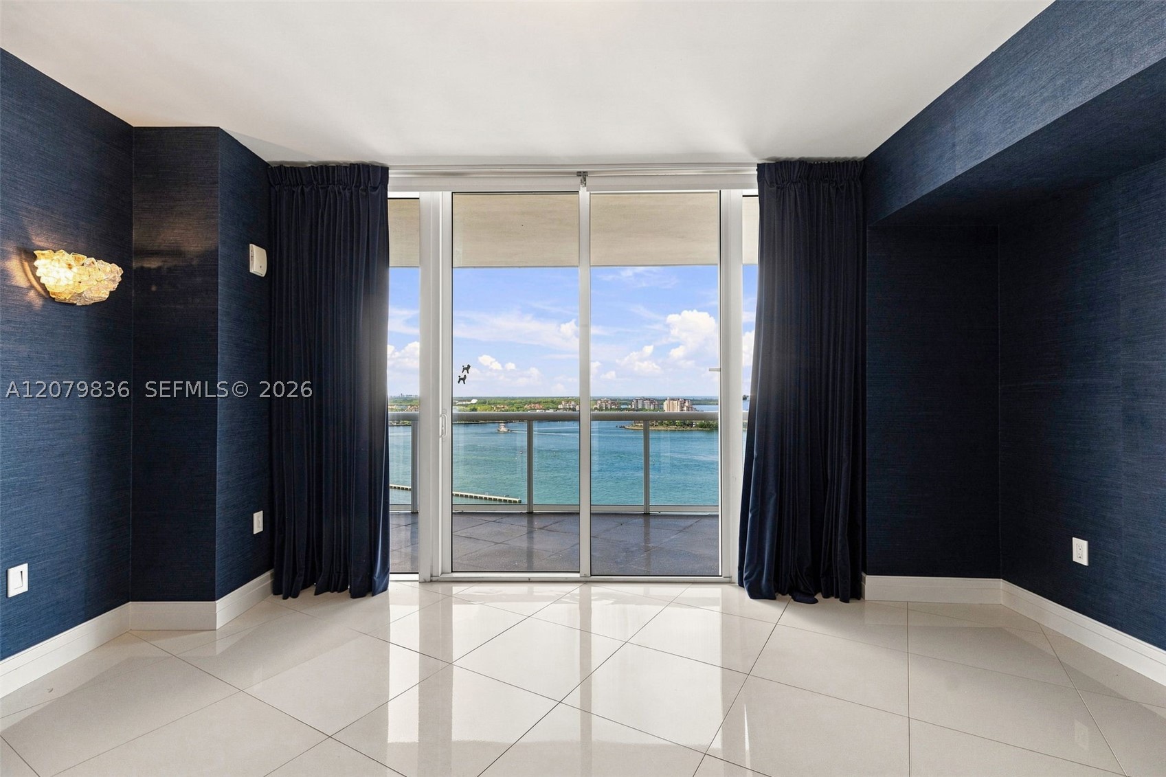 400 Alton Rd #1804, Miami Beach FL 33139