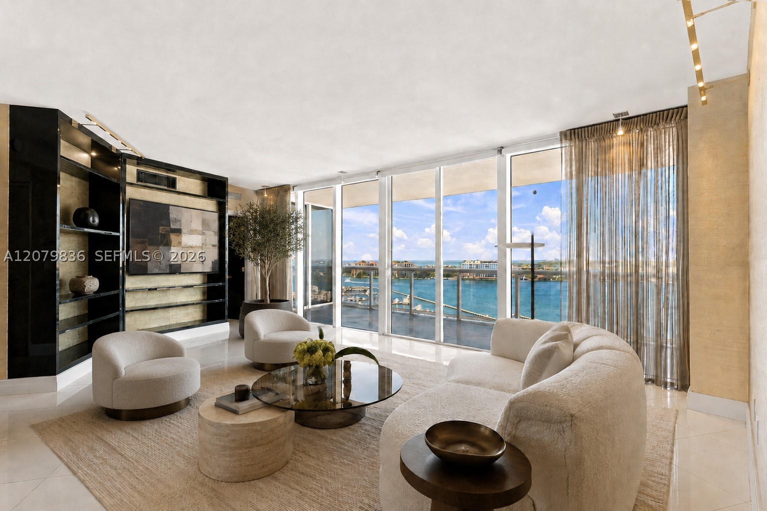 400 Alton Rd #1804, Miami Beach FL 33139