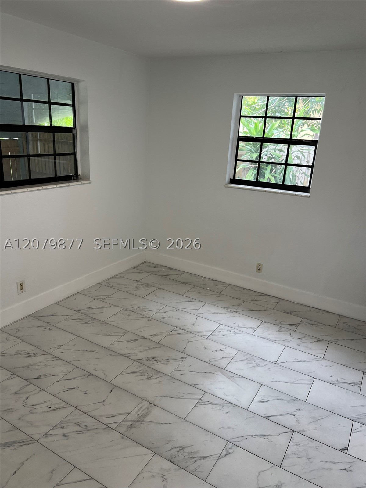 4421 NW 33rd St #0, Lauderdale Lakes FL 33319