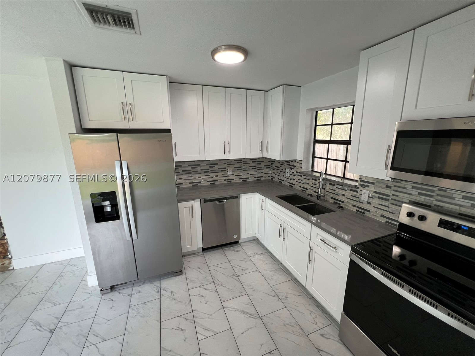 4421 NW 33rd St #0, Lauderdale Lakes FL 33319
