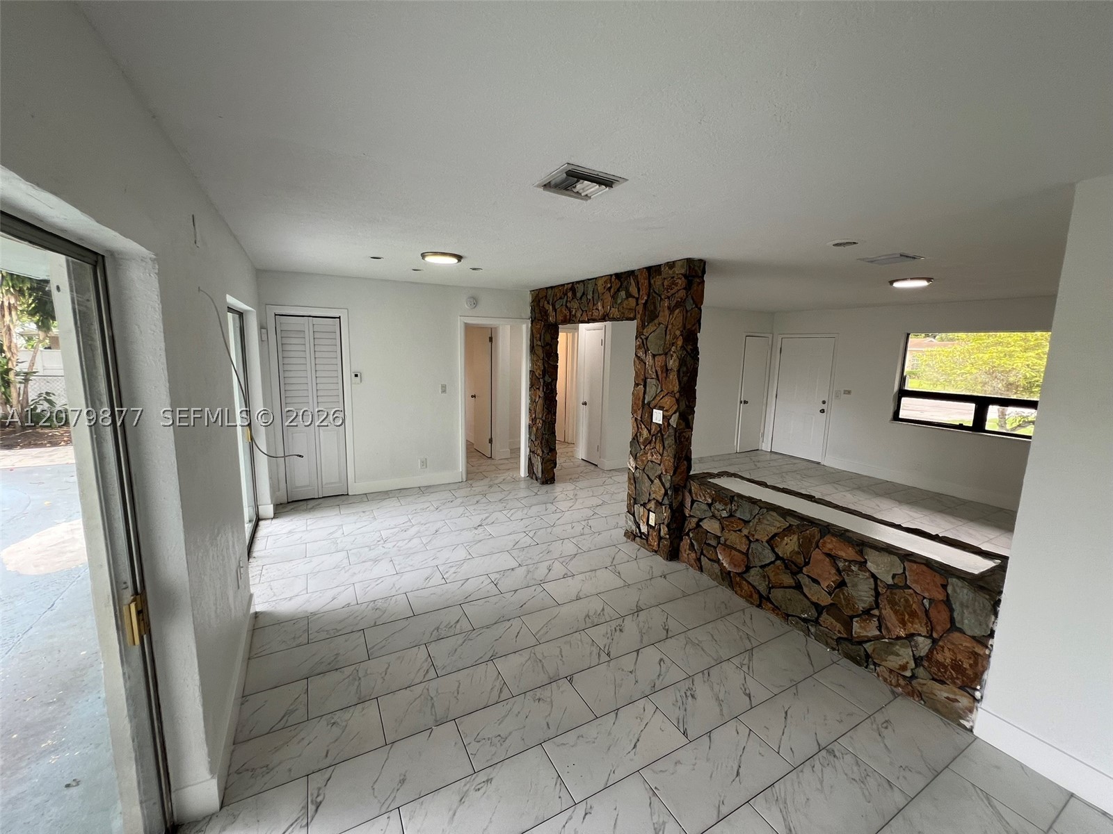 4421 NW 33rd St #0, Lauderdale Lakes FL 33319