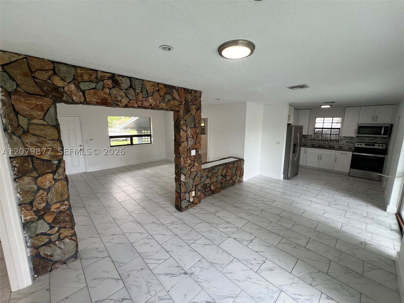 4421 NW 33rd St #0, Lauderdale Lakes FL 33319