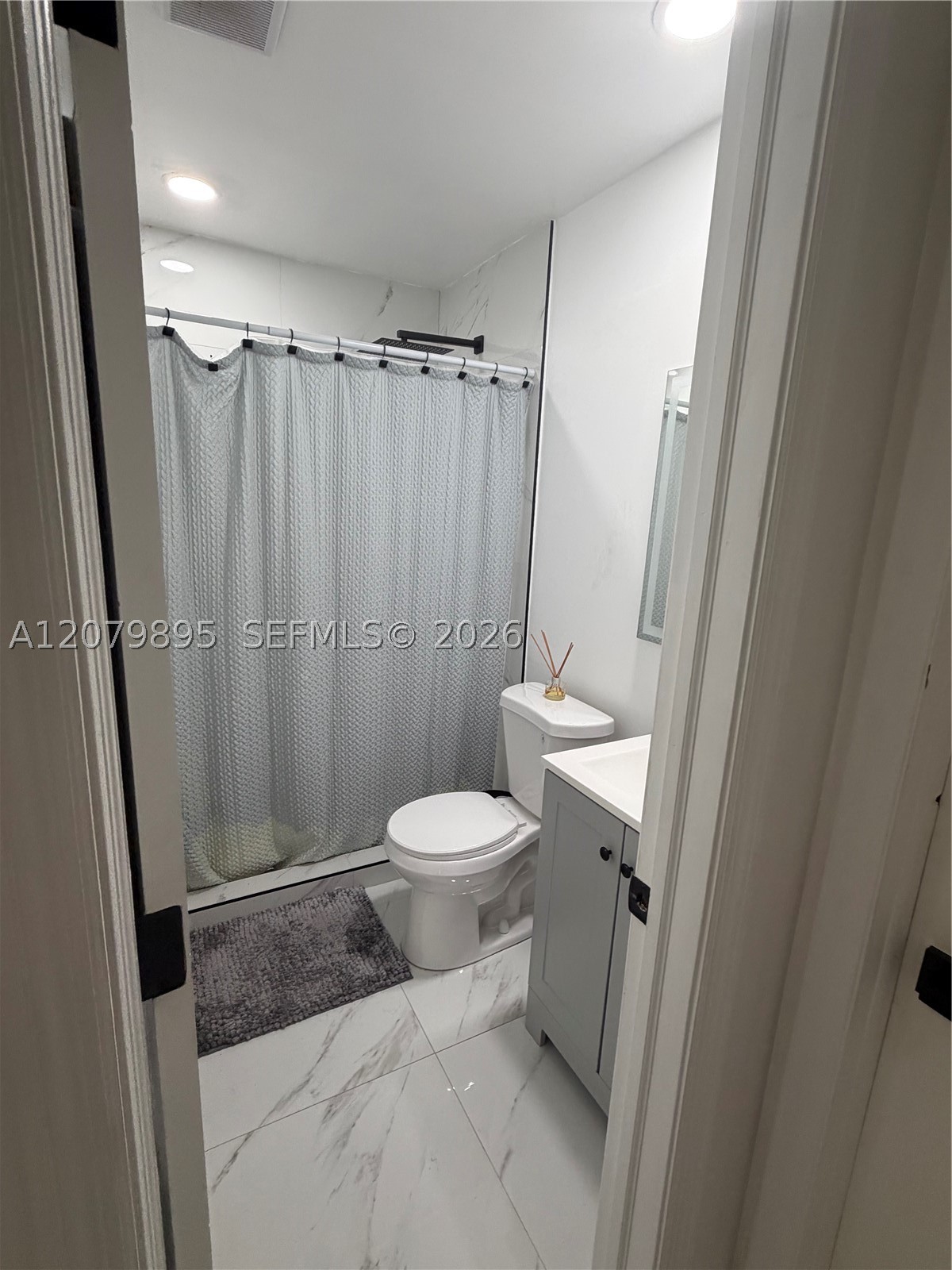 10411 SW sw 51st St, Miami FL 33165