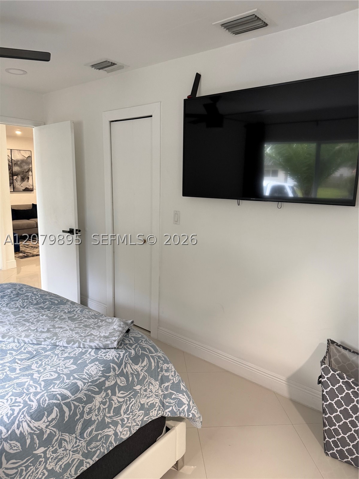 10411 SW sw 51st St, Miami FL 33165