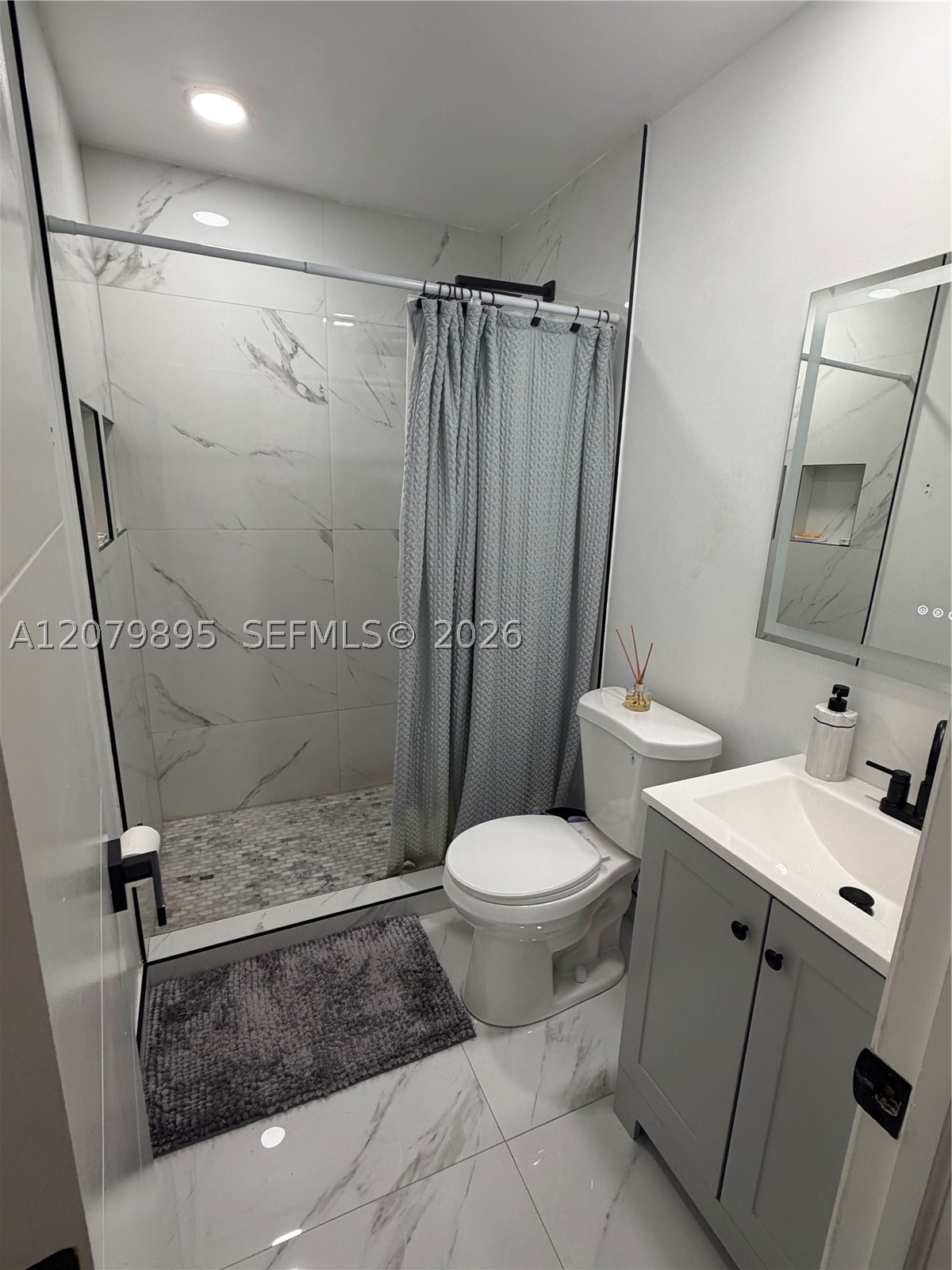 10411 SW sw 51st St, Miami FL 33165