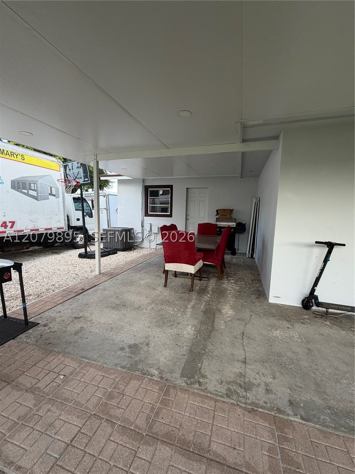 10411 SW sw 51st St, Miami FL 33165