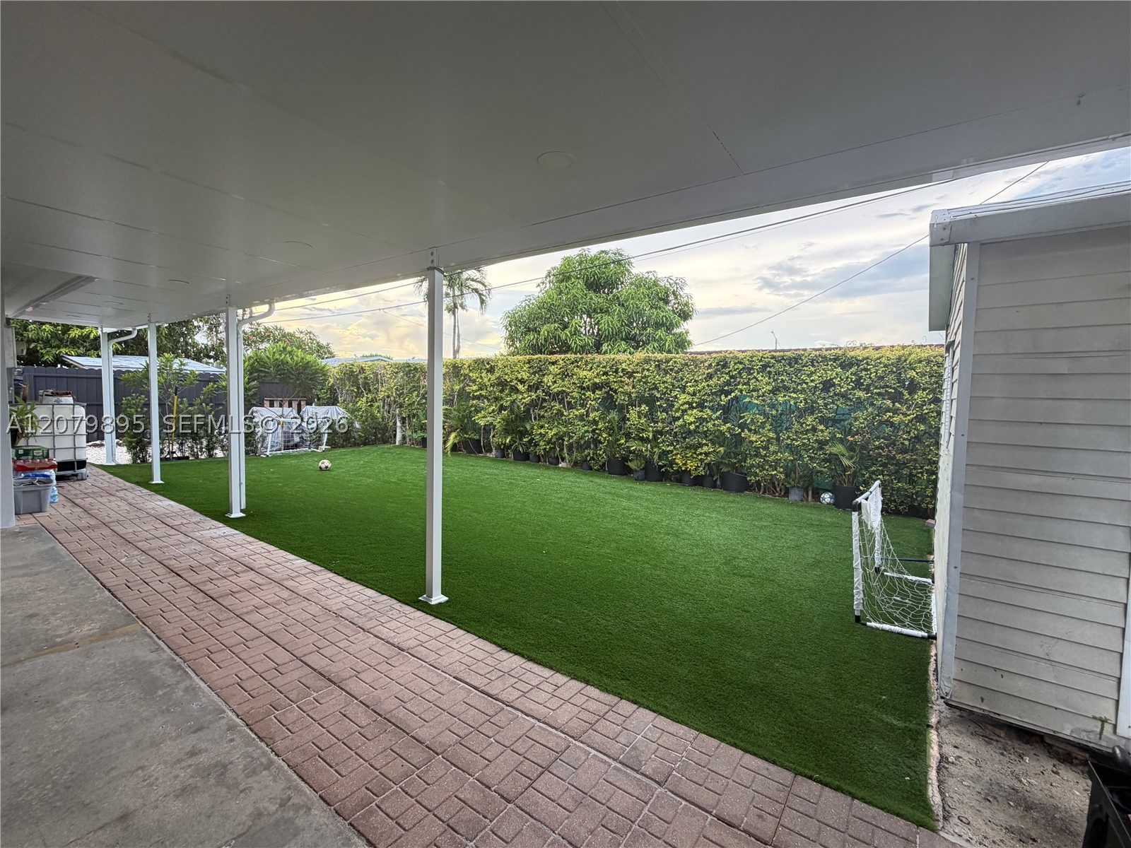 10411 SW sw 51st St, Miami FL 33165