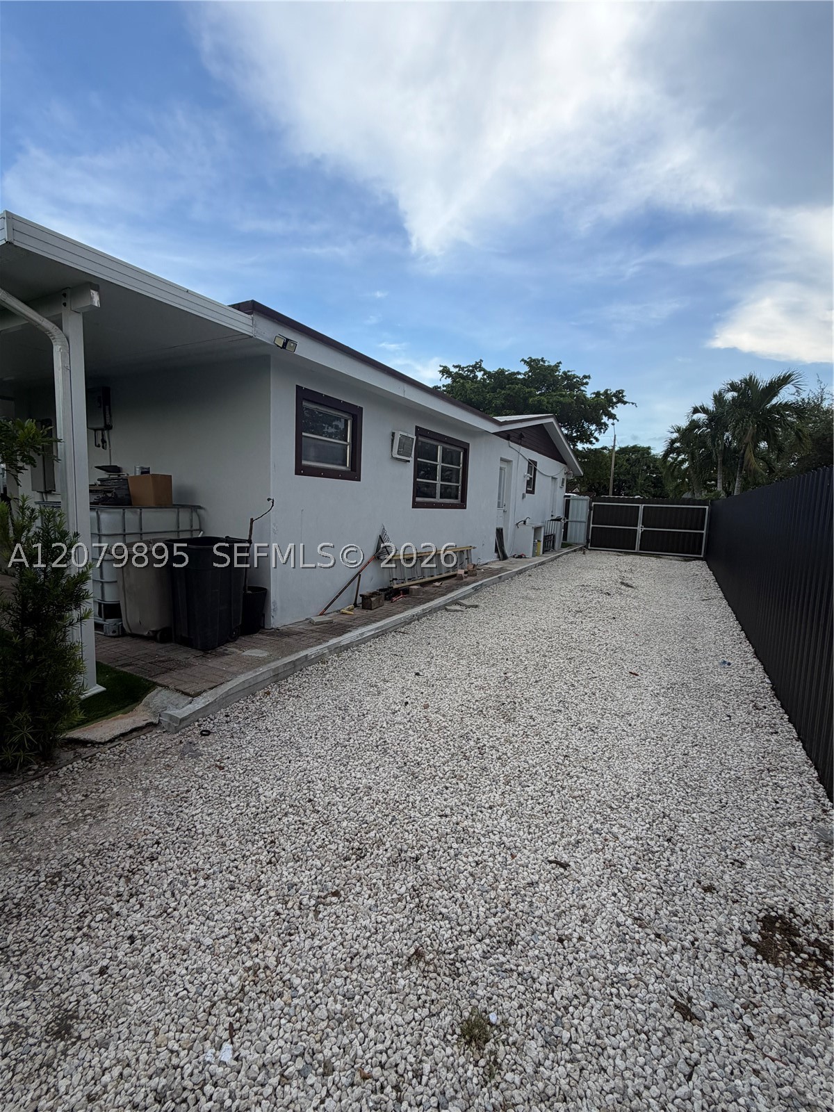 10411 SW sw 51st St, Miami FL 33165
