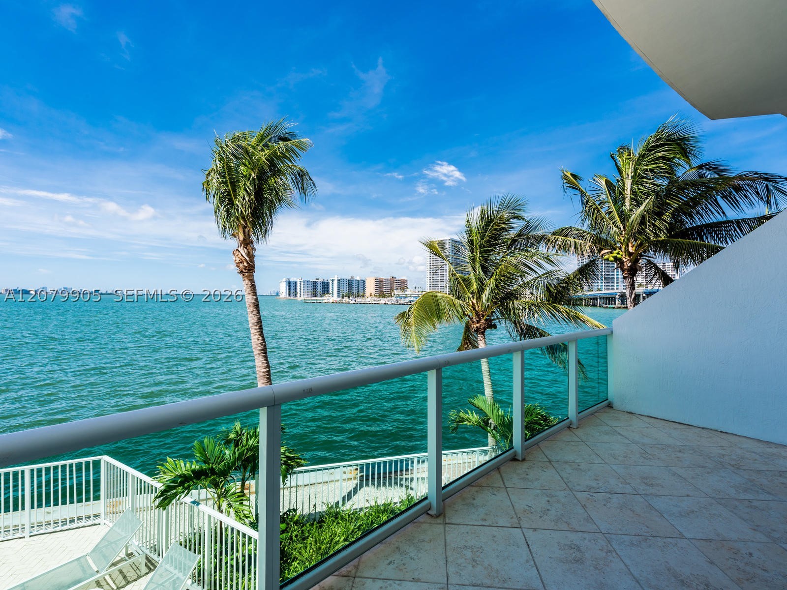 2000 Bay Dr #208, Miami Beach FL 33141