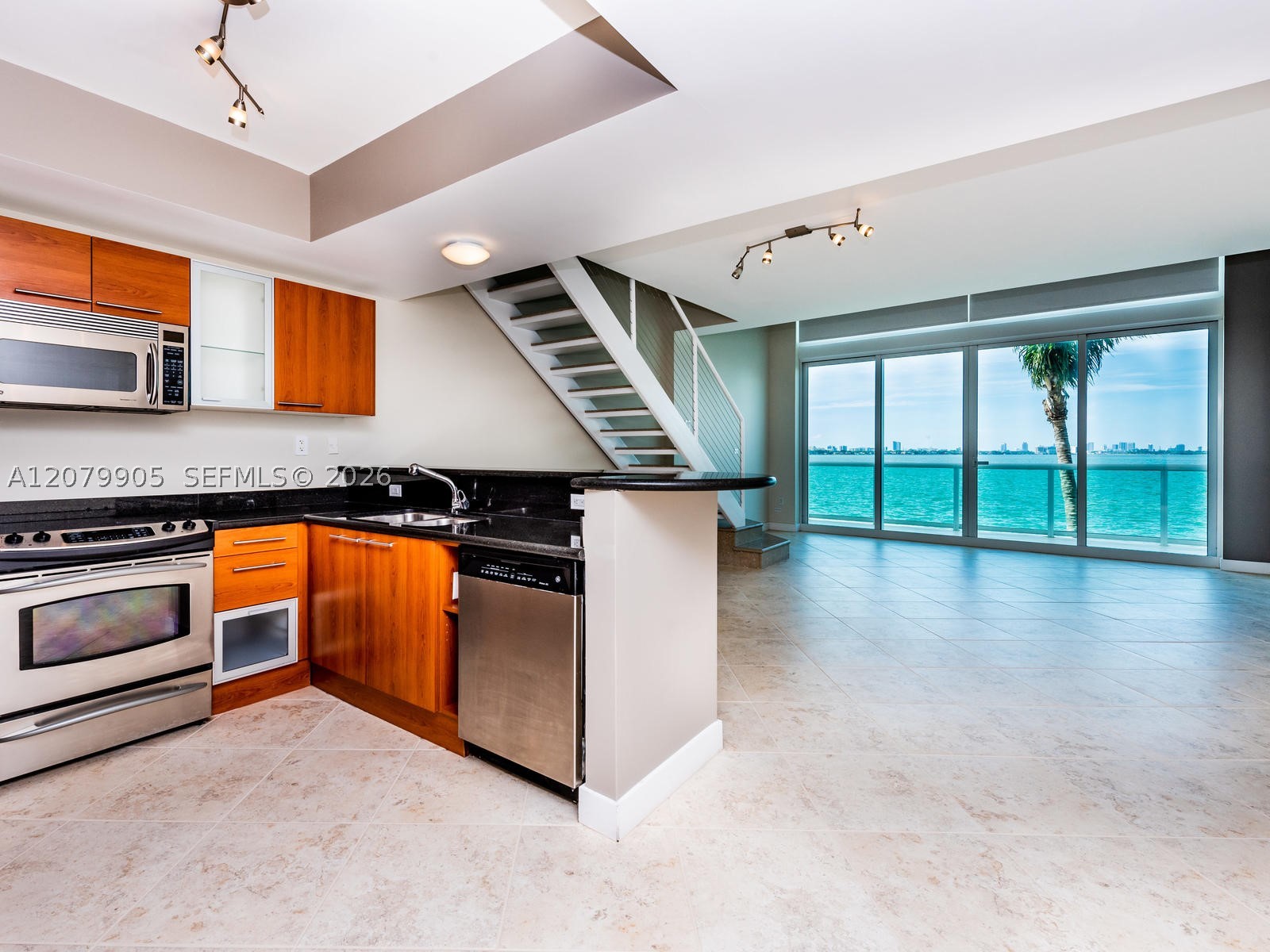 2000 Bay Dr #208, Miami Beach FL 33141